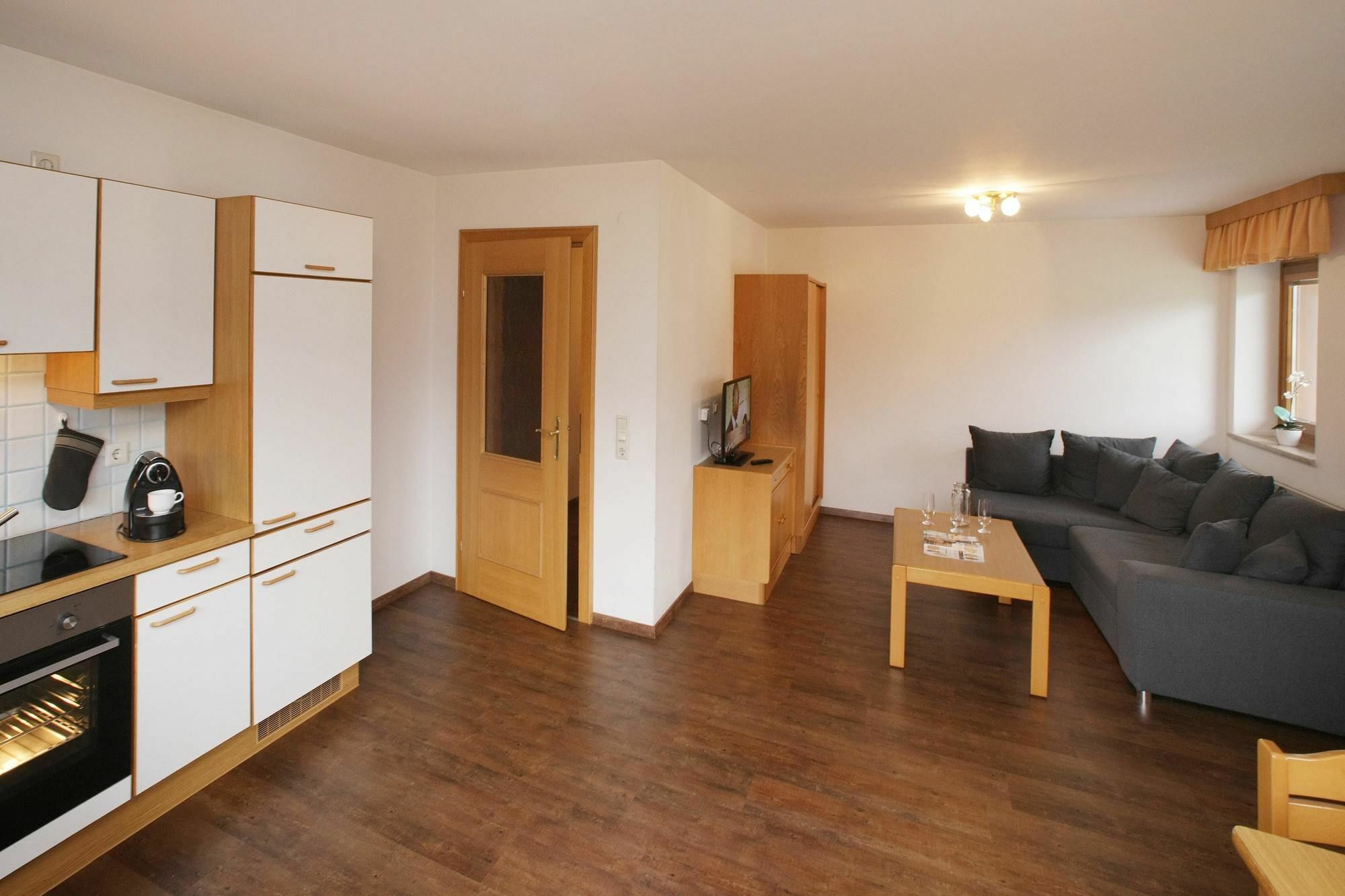 New! Tevini Alpine Apartments By We Rent Zell am See Luaran gambar