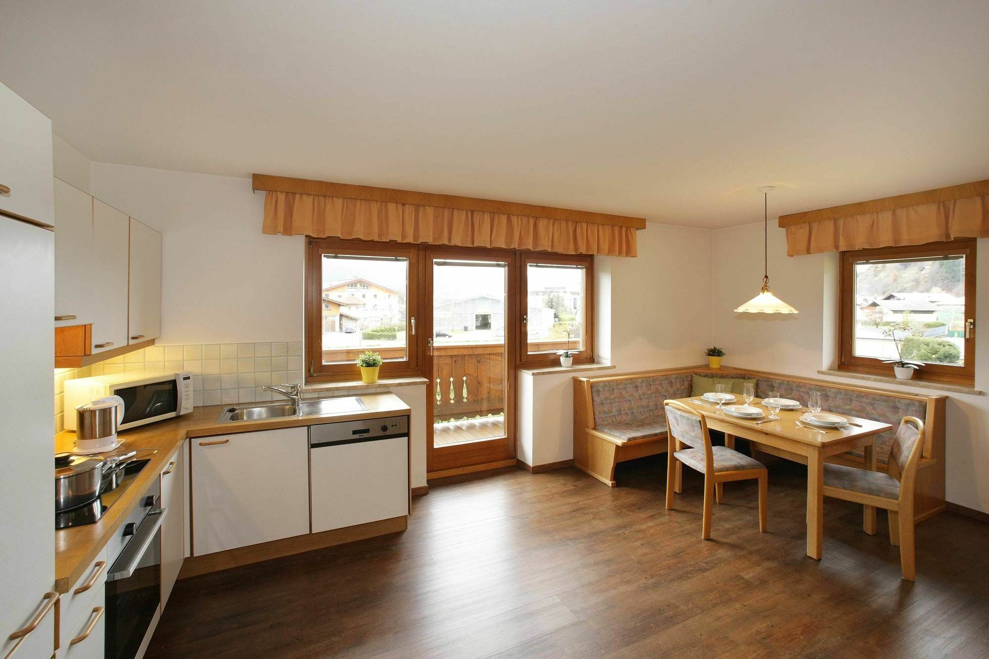 New! Tevini Alpine Apartments By We Rent Zell am See Luaran gambar